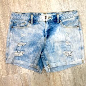 Jean‎ shorts